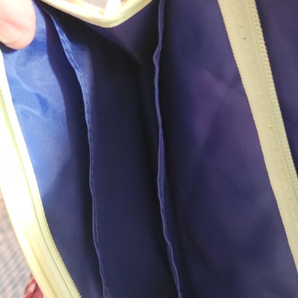 Floral Quilted Clutch with Bow Accent - Picture 4 of 4